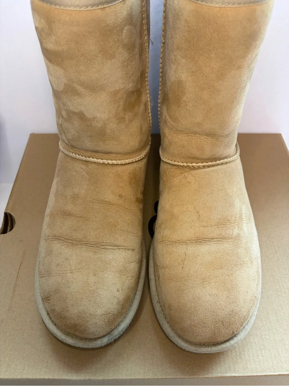 UGG Short Classic Suede Boots in Chestnut Tan